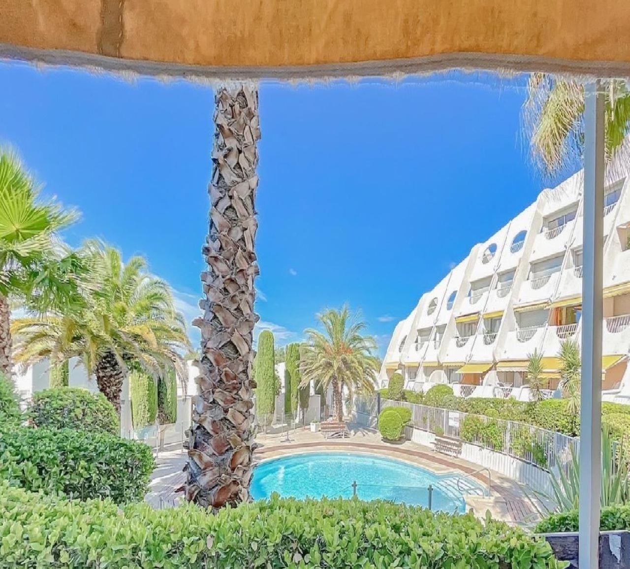 Le soupir des palmiers. Idéal couple, piscine, mer La Grande-Motte Exterior foto